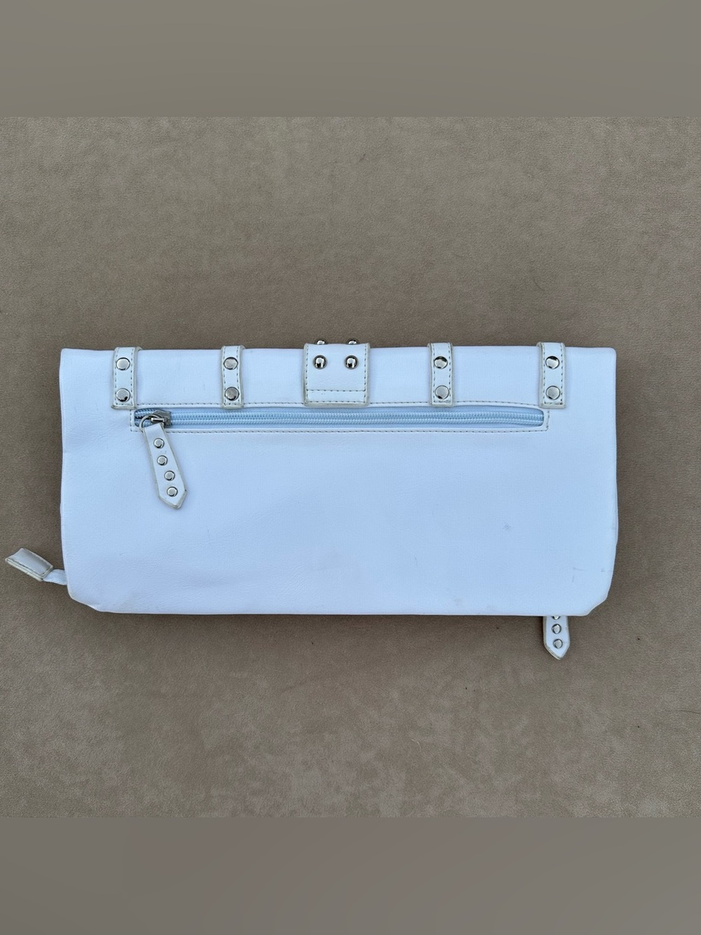 ✰ BUCKLED BAG ✰ - Picture 2 of 5